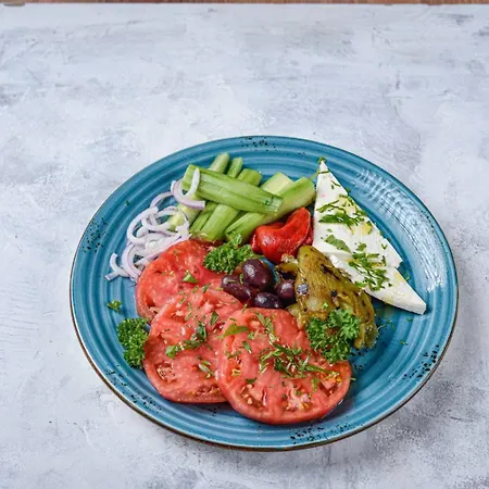 Zonya ホテル サニービーチ